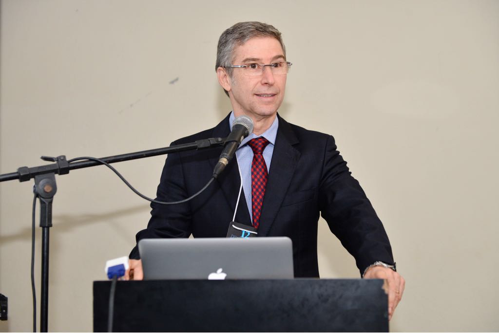 Dr. Elvio Bueno Garcia