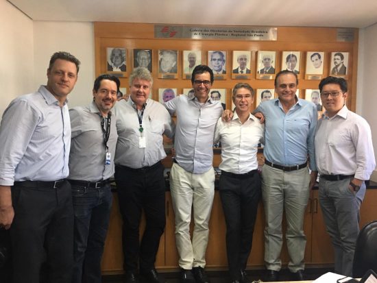 Da esq. para direita: Dr. Eduardo Montag, Dr. André Cervantes, Dr. Eugênio Cação, Dr. Felipe Coutinho, Dr. Élvio Bueno Garcia, Dr. Fabio Xerfan Nahas e Dr. Carlos Koji Ishizuka