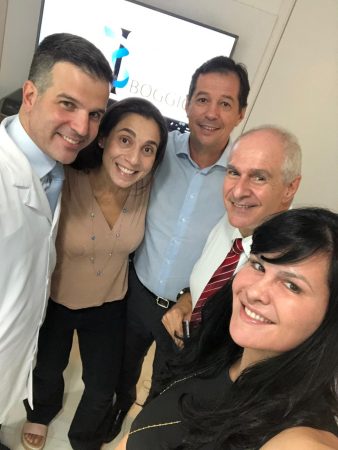 Da esq. para dir., Dr. Ricardo Boggio, Dra Aneta Vassiliadis, Dr. Antonio Graziosi, Dr. Alfredo Jacomo e Dra. Gabriela Schwartzmann