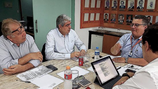 Cecin Yacoub com a diretoria