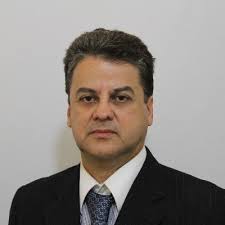 dr. max domingues pereira